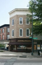 18 W Broad St in Richmond, VA - Foto de edificio - Building Photo