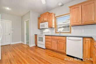 1113 SW Blazing Star Dr in Lee's Summit, MO - Building Photo - Building Photo
