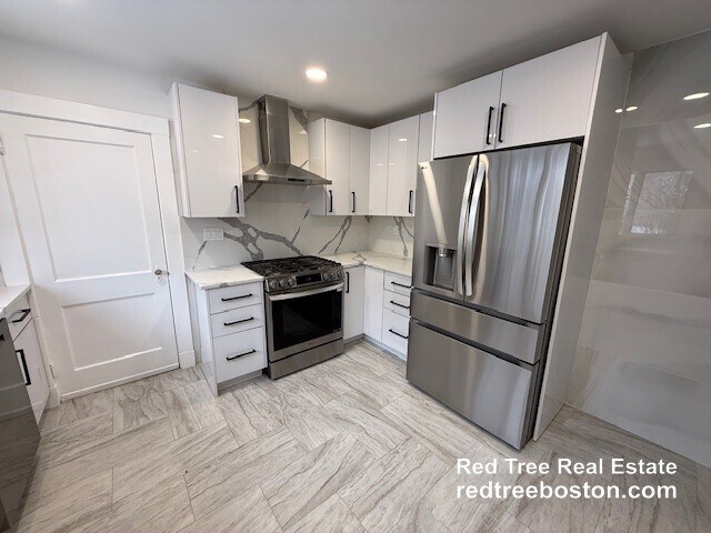 58 Edgecliff Rd, Unit 2 in Watertown, MA - Foto de edificio