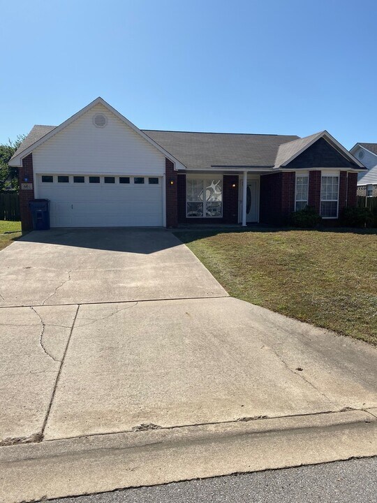 604 Chateau Dr in Fort Smith, AR - Building Photo