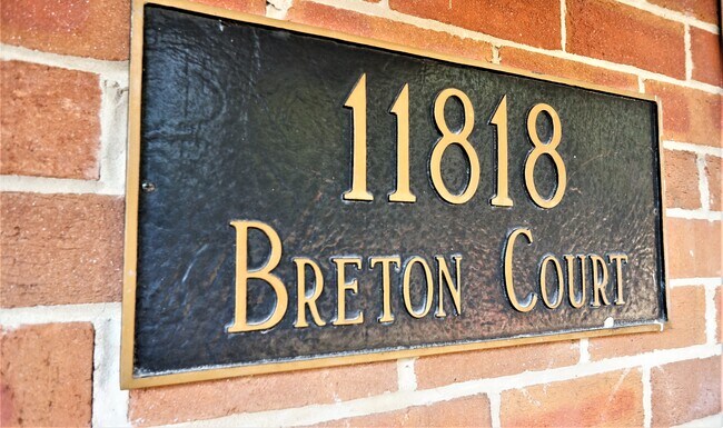 11818 Breton Ct, Unit 1A in Reston, VA - Building Photo - Building Photo