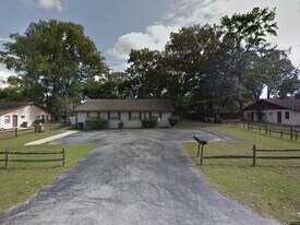 415 NE 27th Ave, Unit C in Ocala, FL - Building Photo