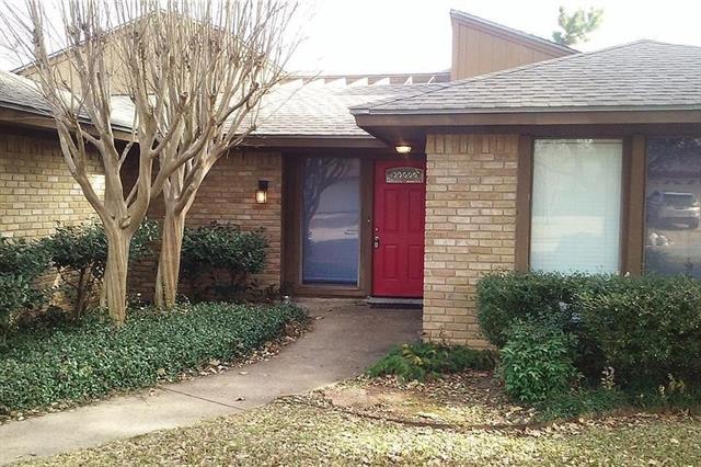 property at 4915 Millsprings Ct