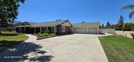 3024 Sonrisa Dr in Corona, CA - Building Photo - Building Photo