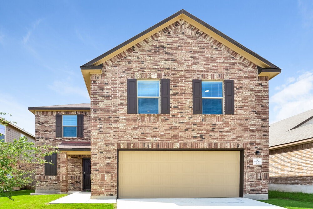 7727 Heavenly Arbor in San Antonio, TX - Building Photo