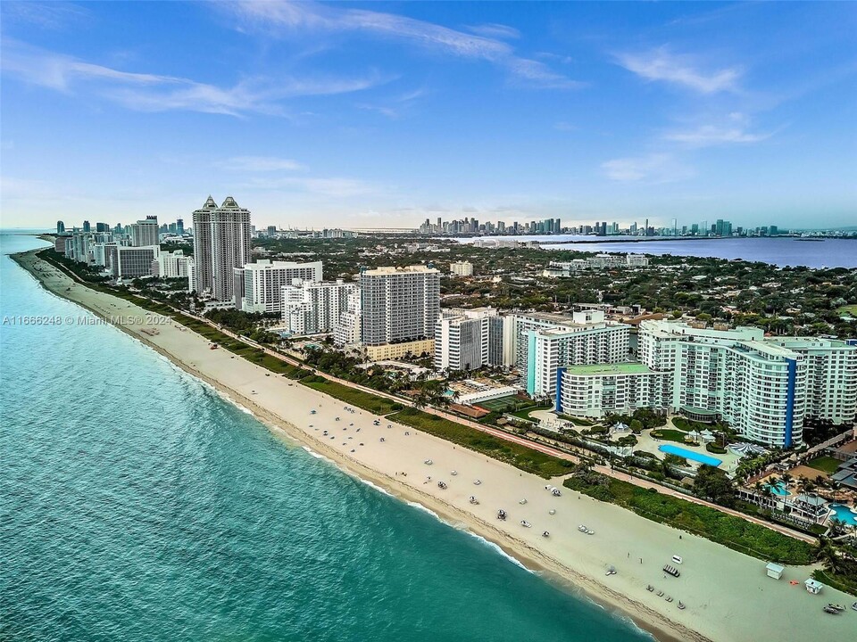 5161 Collins Ave, Unit # 1017 in Miami Beach, FL - Building Photo