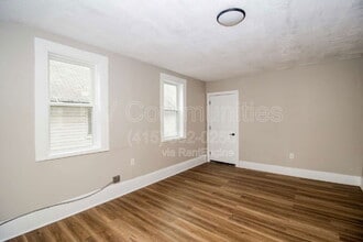 2947 E 57th St in Cleveland, OH - Building Photo - Building Photo