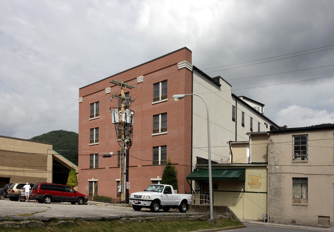 Russell Tower in Lafollette, TN - Building Photo - Building Photo