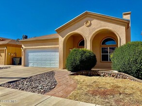 3629 Lantana Ln in El Paso, TX - Foto de edificio - Building Photo