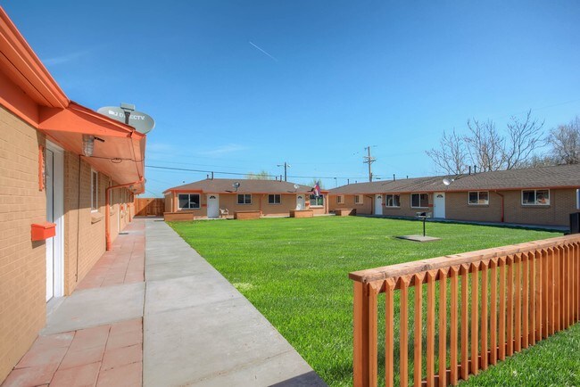 Nevada Apartments in Denver, CO - Building Photo - Building Photo