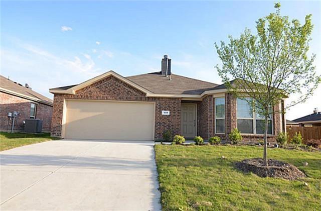 440 Sandy Ln in Little Elm, TX - Building Photo