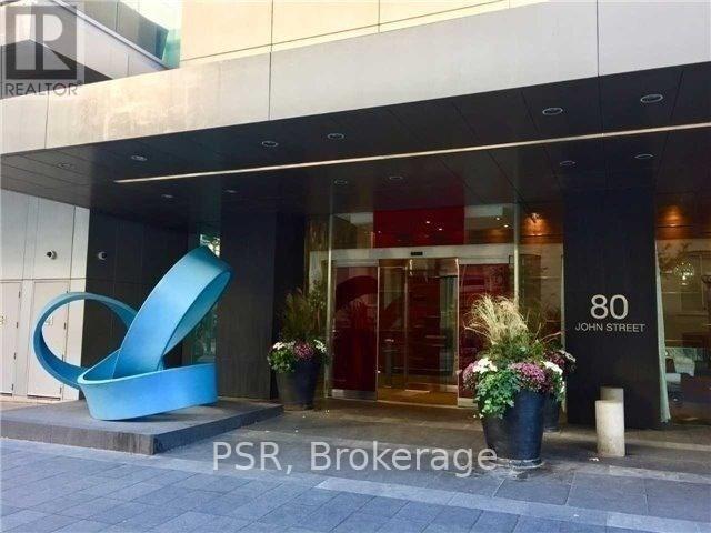 80 John St in Toronto, ON - Building Photo - Building Photo
