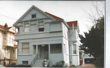 1210 Paru St in Alameda, CA - Building Photo - Building Photo