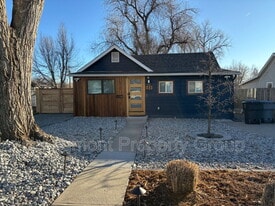 230 Emery St in Longmont, CO - Building Photo