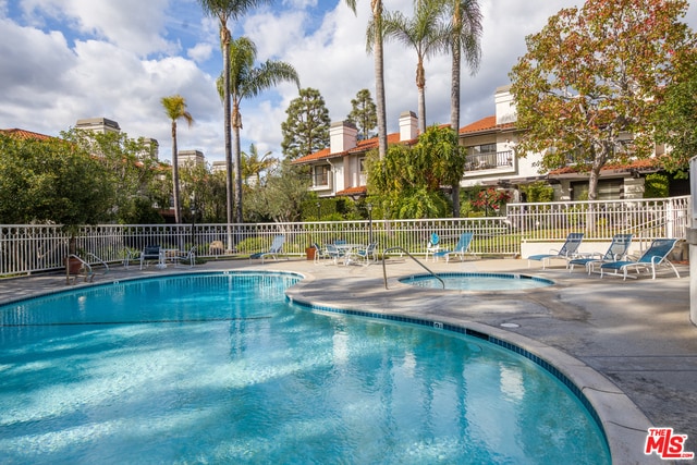 property at 1470 Palisades Dr