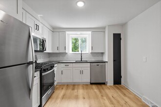 129 Fountain St in Crafton, PA - Building Photo - Building Photo