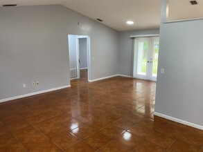 38 Teak Run in Ocala, FL - Building Photo - Building Photo