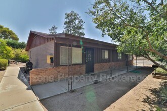 2323 S College Ave in Tempe, AZ - Building Photo - Building Photo