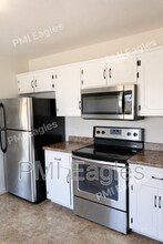 1004 Bush Ave in Oak Grove, KY - Building Photo - Building Photo