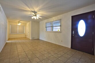 4819 44th St in Lubbock, TX - Building Photo - Building Photo