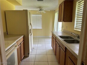 8 Roanoke Dr in Ft. Myers, FL - Building Photo - Building Photo