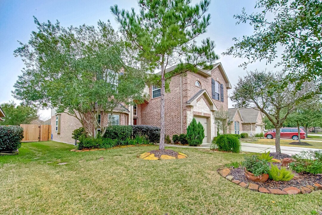 20754 Kenswick Park Dr in Porter, TX - Building Photo