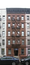 325 E 83rd Street in New York, NY - Foto de edificio - Building Photo