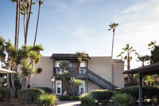 Elan Coast Village in Carlsbad, CA - Building Photo - Building Photo