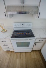 414 Bancroft Ave in San Leandro, CA - Building Photo - Building Photo