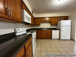 801 Tremont St in Boston, MA - Foto de edificio - Building Photo