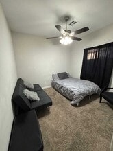 2746 E Chipman Rd in Phoenix, AZ - Building Photo - Building Photo