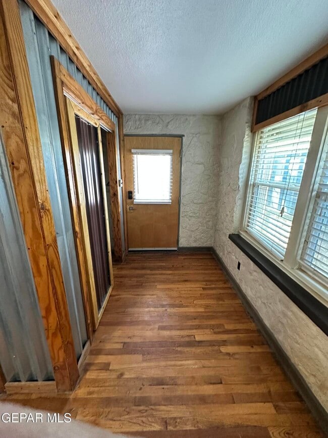 226 Buena Vista St in El Paso, TX - Building Photo - Building Photo