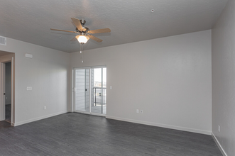 Quail Point Apartments in Nampa, ID - Building Photo - Interior Photo