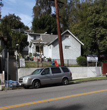 2011-2015 Echo Park Ave in Los Angeles, CA - Building Photo - Building Photo