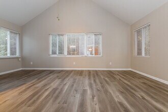 1236 Jasmine Way in Hampton, GA - Building Photo - Building Photo