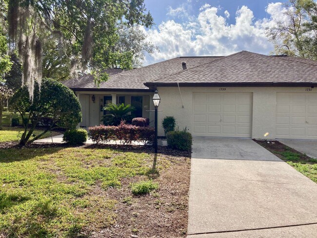 1739 N Ensign Point in Crystal River, FL - Building Photo - Building Photo