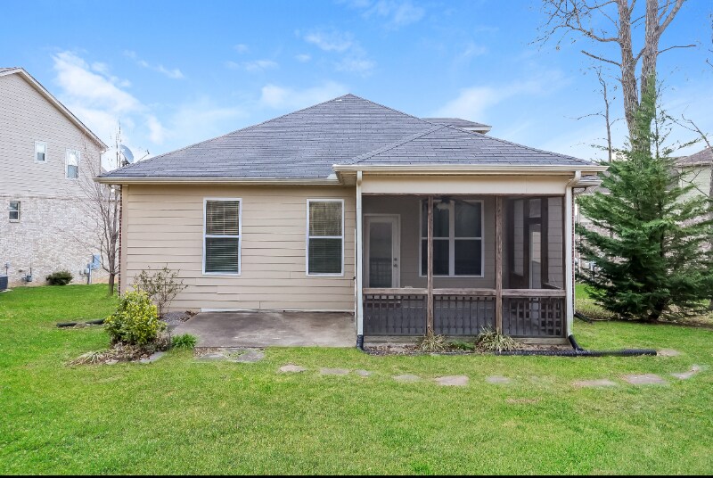 4336 Silver Oaks Dr in Smyrna, TN - Foto de edificio