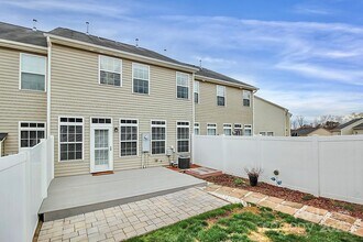 6416 Hasley Woods Dr in Huntersville, NC - Building Photo - Building Photo