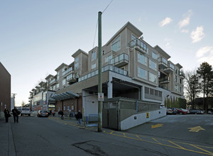 Victoria Mews in Vancouver, BC - Building Photo - Building Photo