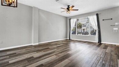 12257 Country White Cir in Tampa, FL - Building Photo - Building Photo