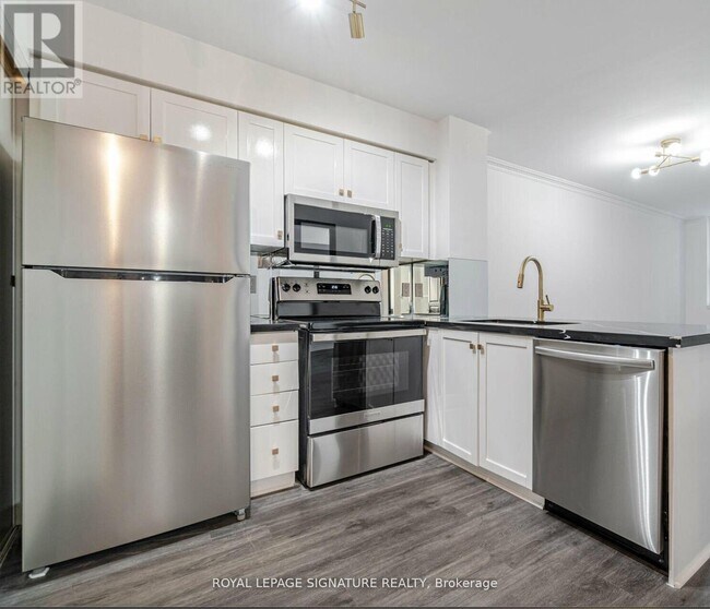 property at 323 Richmond St E
