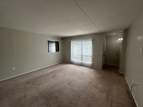 7 Ashley Ct in Evesham, NJ - Building Photo - Building Photo