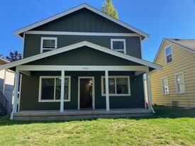 1422 Lincoln St in Bellingham, WA - Building Photo