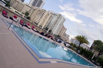 2602 E Hallandale Beach Blvd-Unit -R2407 in Hallandale Beach, FL - Building Photo - Building Photo