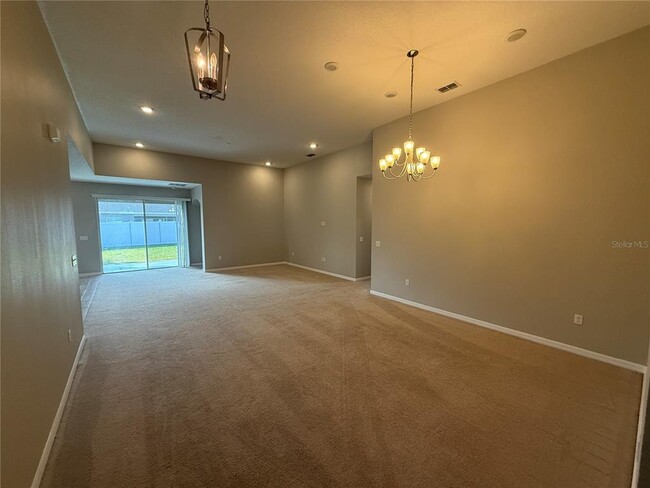 7 Wills Pl in Palm Coast, FL - Building Photo - Building Photo