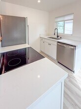 4211-4219 Jewell St in San Diego, CA - Building Photo - Building Photo