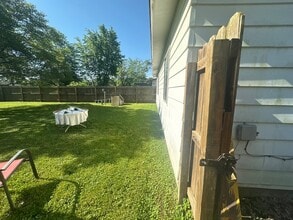 1323 Cedar St in Centralia, IL - Building Photo - Building Photo