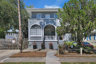 50 Saragossa St in St. Augustine, FL - Foto de edificio - Building Photo