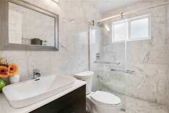 922 Orange Isle in Fort Lauderdale, FL - Building Photo - Building Photo