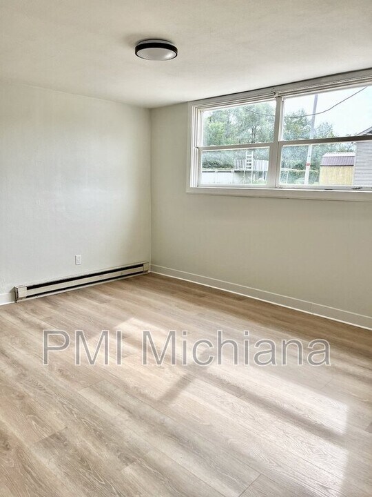 2254 Huey St in South Bend, IN - Foto de edificio